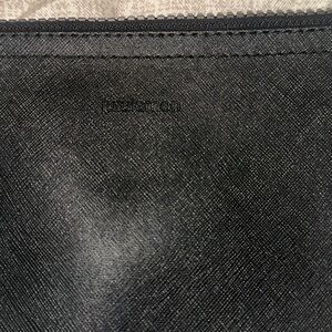 BLACK LULULEMON WRISTLET